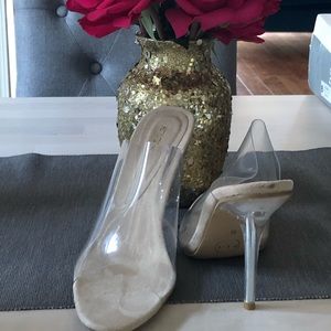 Size 8 clear mule with stiletto heel